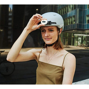 BERYL Pixel - Dual Color Bike Light - Mounted on helmet - Front view